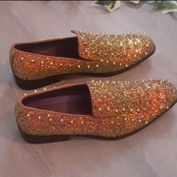 Gold spiked Royal Shoes - Picture 2 of 10